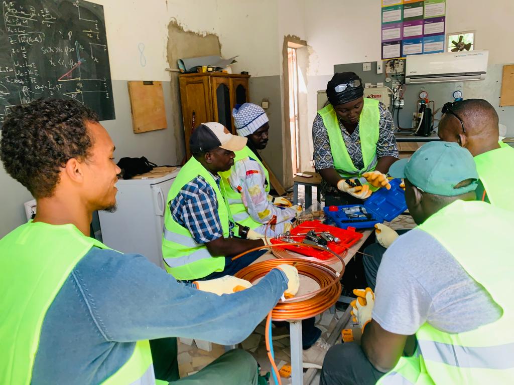 Techniciens-Frigoristes d’Afrique, unissez-vous ! 